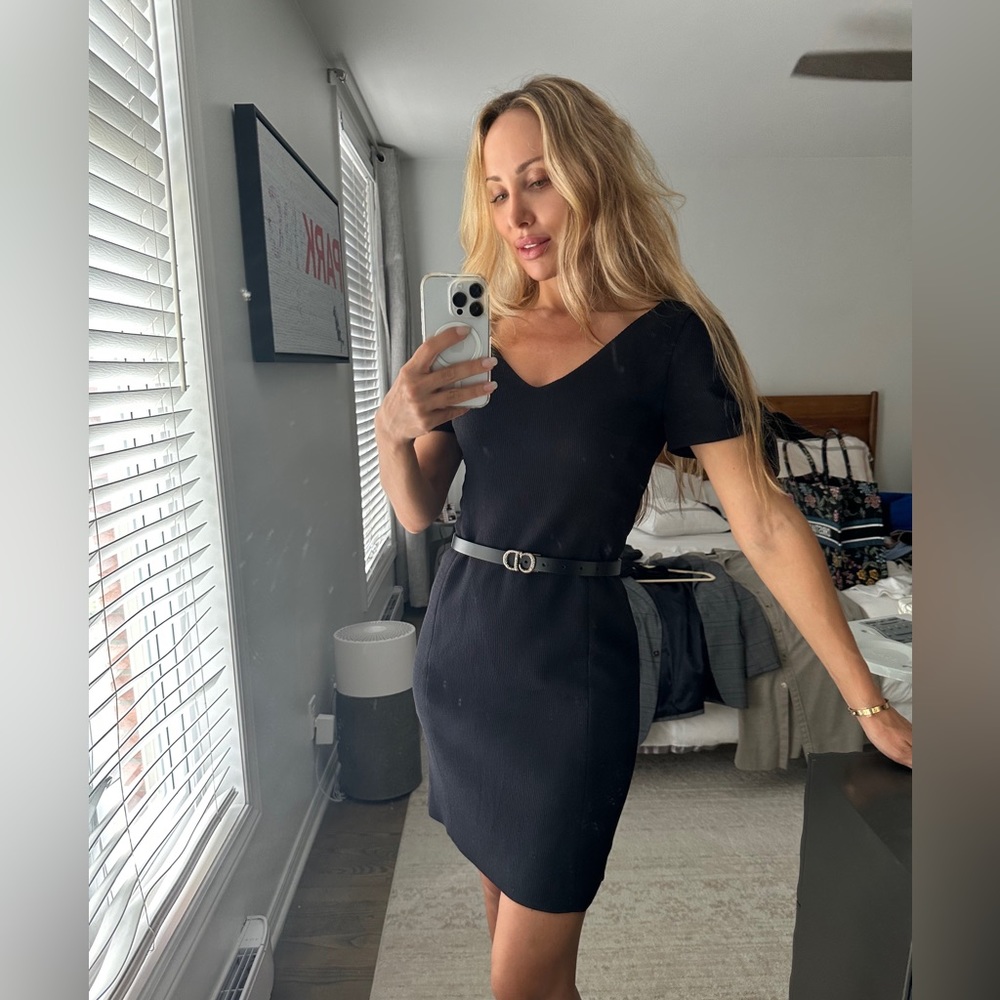 Club Monaco little lack dress size 2. Perfect condition
